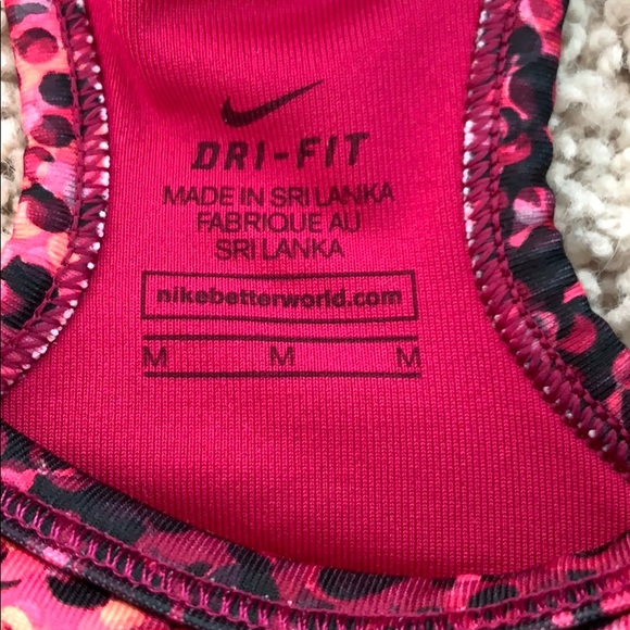 Nike sports bra! - Picture 4 of 5